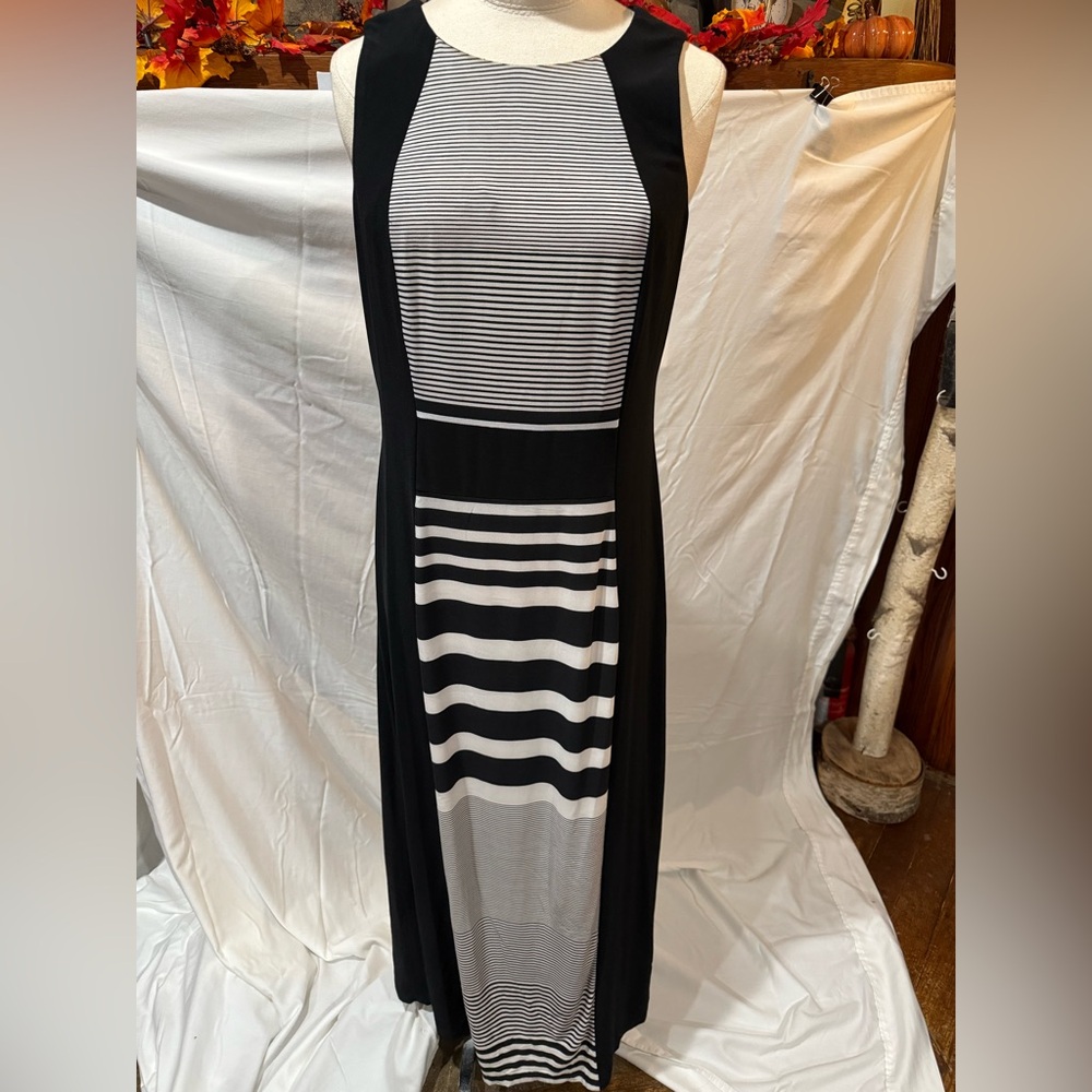 Liz Claiborne Classic Black Apparel